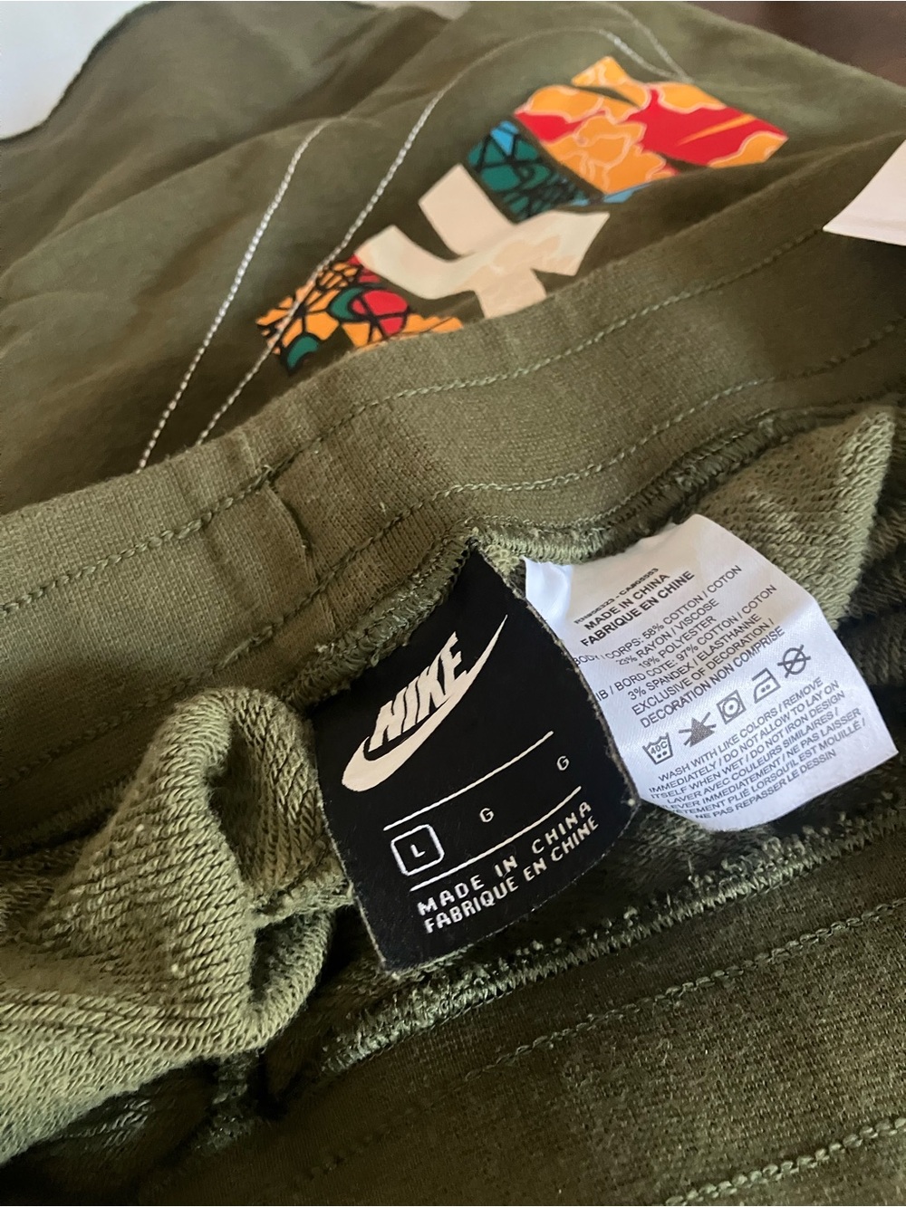 NWT Nike Men’s L Army Green Graphic Fleece Sweat Shorts - Picture 7 of 9